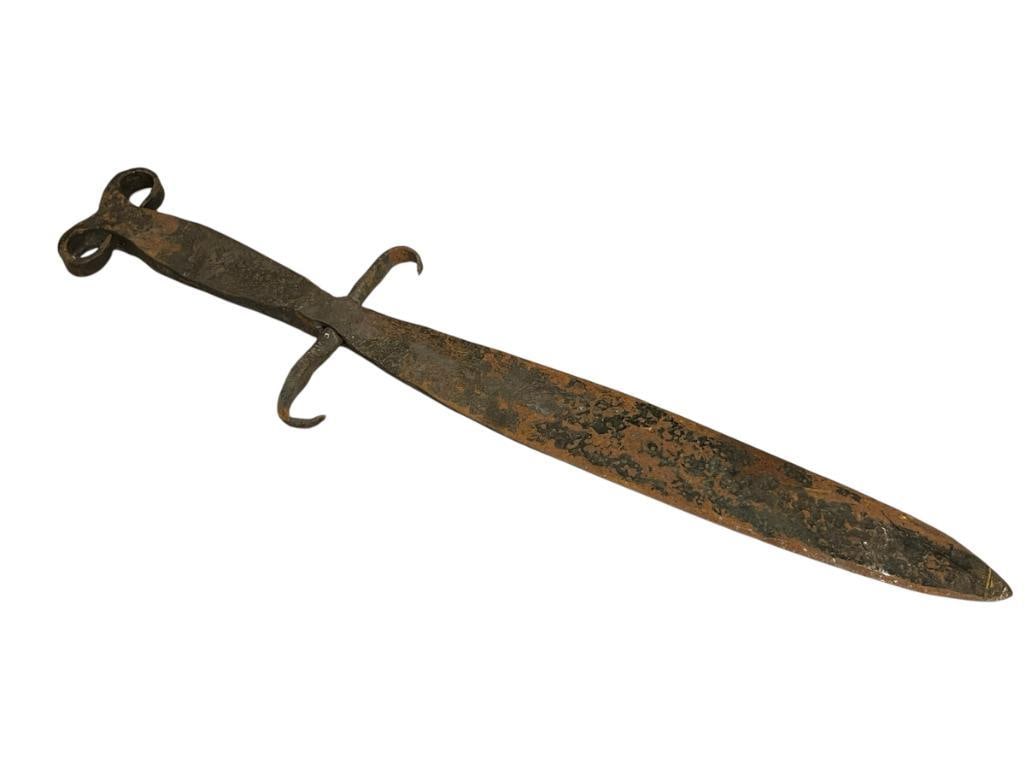 FORGED IRON DOUBLE EDGE DAGGER WITH FINGER LOOP HILT AND GUARD: 16" L