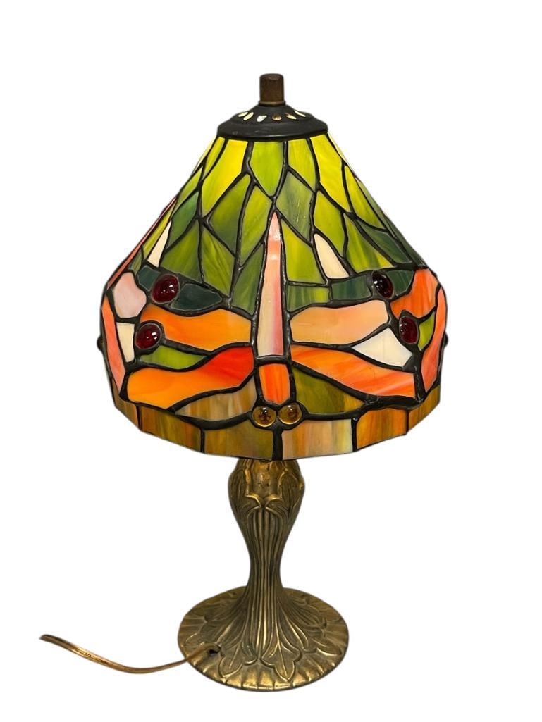 DRAGONFLY STAINED GLASS PANEL TIFFANY STYLE TABLE LAMP WITH BRASS FINISH CAST METAL BASE (1 of 10)