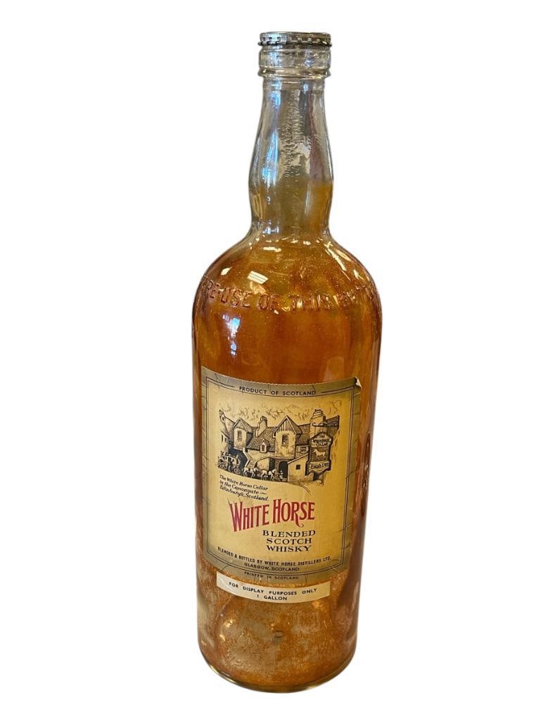 VINTAGE WHITE HORSE BLENDED SCOTCHY WHISKEY OVERSIDED PROMOTIONAL DISPLAY BOTTLE (1 of 19)