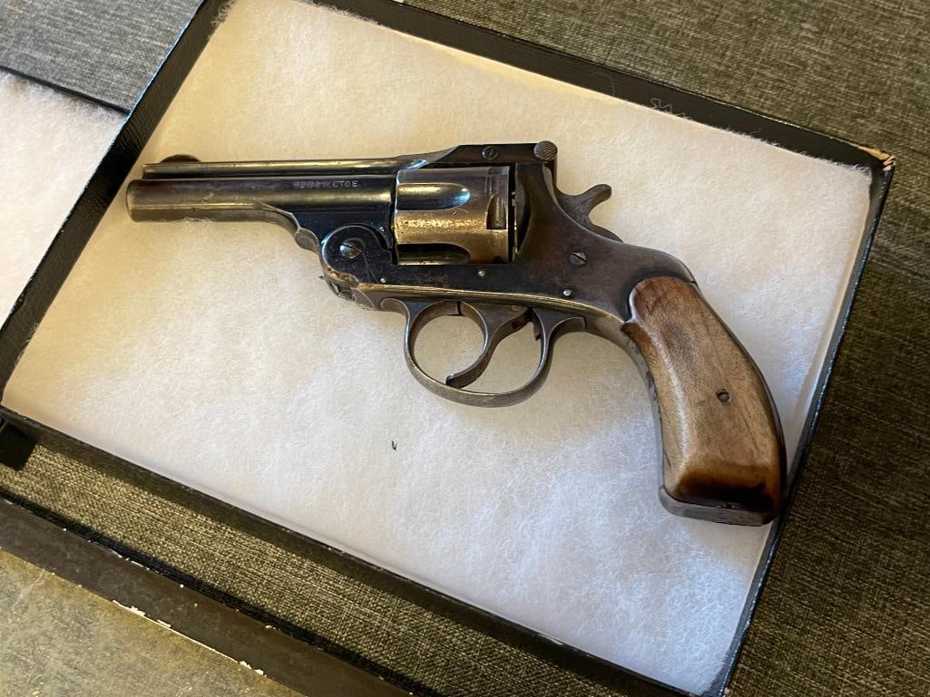 HISTORICAL NEVADA BROTHEL MEMORABILIA JOE & SALLY MUSTANG RANCH ENTRY GLASS, REVOLVER, MONEY CLIP - 17