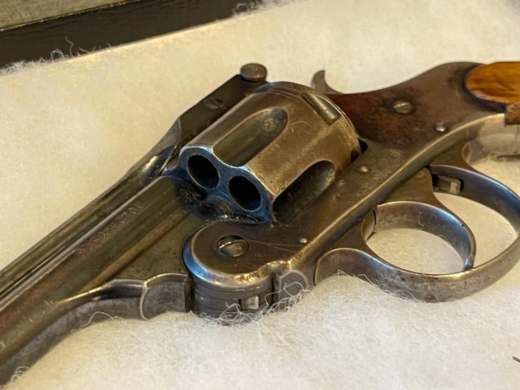 HISTORICAL NEVADA BROTHEL MEMORABILIA JOE & SALLY MUSTANG RANCH ENTRY GLASS, REVOLVER, MONEY CLIP - 19