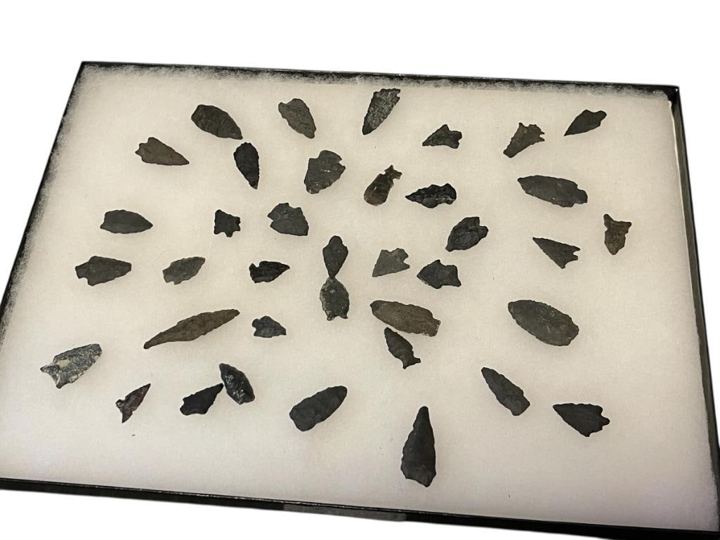 NATIVE AMERICAN ARTIFACTS HAND KNAPPED FLINT / STONE PROJECTILE POINTS / ARROWHEADS (1 of 10)
