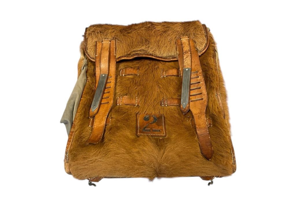 OTTO KOBERSTEIN WWII ERA GERMAN SIGNALMAN'S BACKPACK / RUCKSACK MADE FROM LEATHER AND HORSEHAIR (1 of 9)