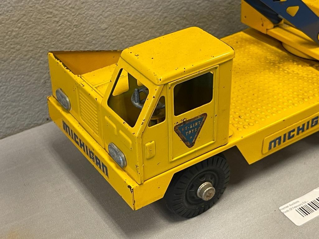 1950'S / 1960'S NY-LINT TOYS NYLINT CLARK MICHIGAN T-24 CRANE CONSTRUCTIN TOY PRESSED STEEL - 2