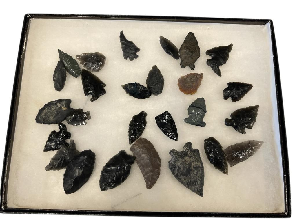 NATIVE AMERICAN ARTIFACTS HAND KNAPPED FLINT / STONE PROJECTILE POINTS / ARROWHEADS (1 of 6)
