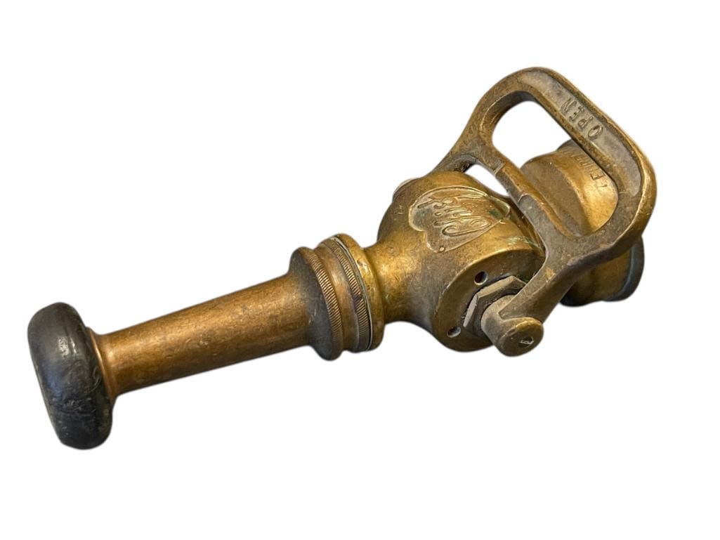ANTIQUE SOLID BRASS EUREKA FIRE HOSE MFG. CO. CHIEF FIRE NOZZLE / FIRE APPARATUS (1 of 6)