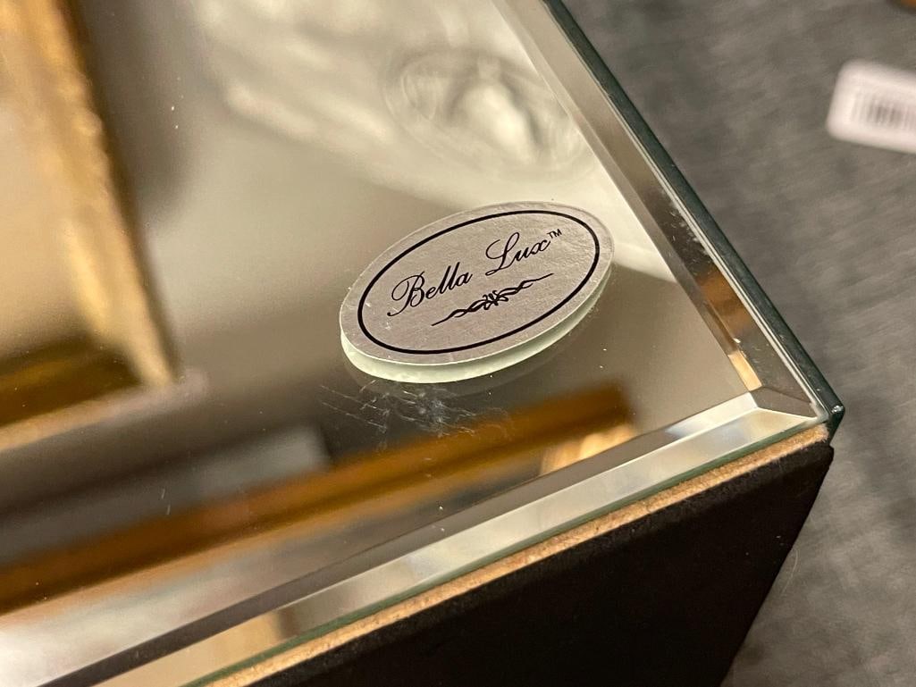 BELLA LUX BEVELED MIRROR AND BEJEWLED FANCY WASTE BASKET - 6