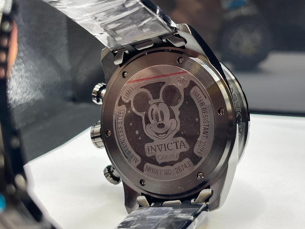 MEN'S LIMITED EDITION DISNEY MICKEY MOUSE INVICTA QUARTZ CHRONOGRAPH WRISTWATCH MODEL NO. 26743 - 7