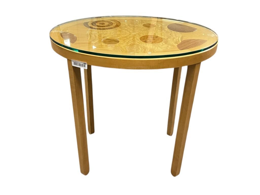 1970'S BAKER FURNITURE ART DECO STYLED TABLE WITH DISTINCT CONTRASTING WOOD INLAY TOP (1 of 12)