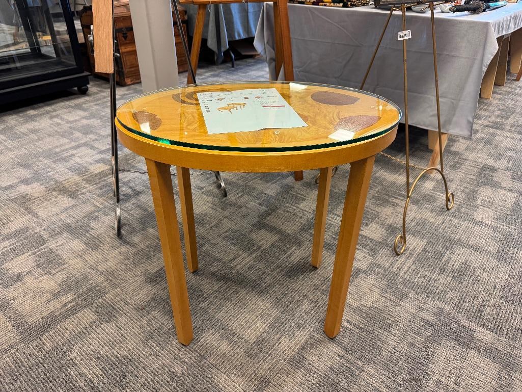 1970'S BAKER FURNITURE ART DECO STYLED TABLE WITH DISTINCT CONTRASTING WOOD INLAY TOP - 4