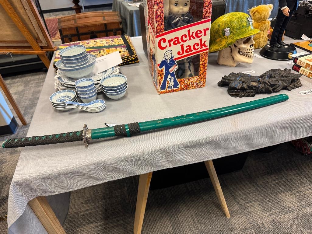 STEEL KATANA WITH WRAPPED HANDLE AND MATCHING GREEN SHEATH (1 of 10)