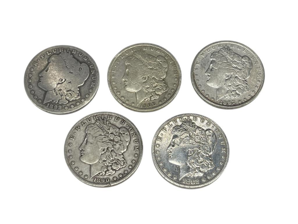 FIVE U.S. MORGAN SILVER DOLLARS FEATURING VARIOUS DATES AND MINT MARKS (1 of 7)