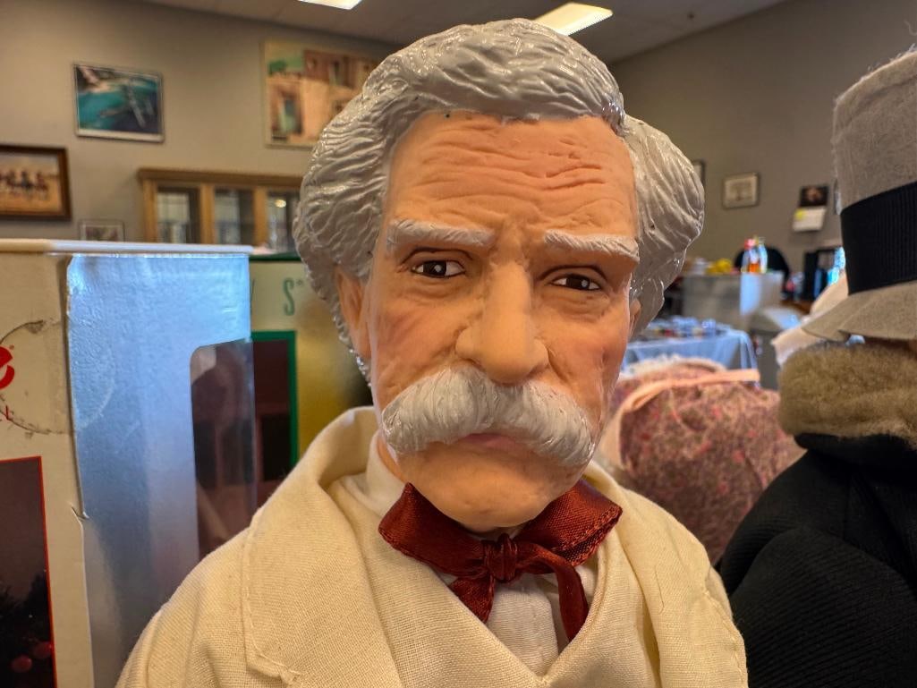 1983 MARK TWAIN BY EFFANBEE DOLLS AND 1980 W.C. FIELDS CENTENNIAL DOLL ALSO MADE BY EFFANBEE DOLLS - 5