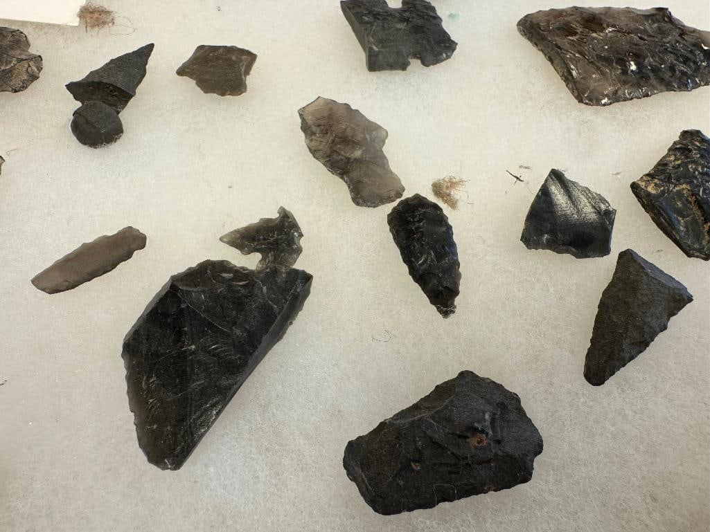 NATIVE AMERICAN ARTIFACTS / TOOLS, PRIMITIVE TOOLS ARROWHEADS / PROJECTILE POINTS - 15