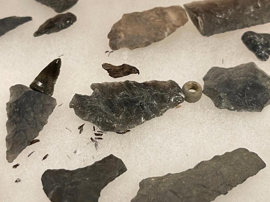 NATIVE AMERICAN ARTIFACTS / TOOLS, PRIMITIVE TOOLS ARROWHEADS / PROJECTILE POINTS - 8