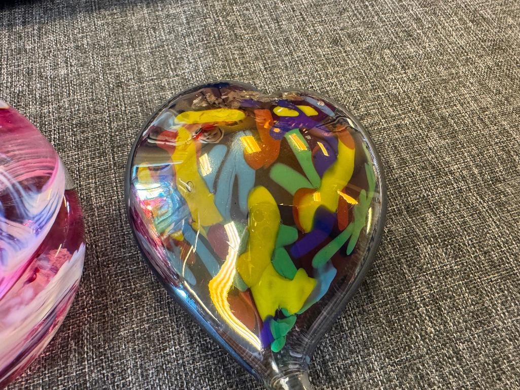 THREE HAND BLOWN ART GLASS PAPERWEIGHTS GLASS EYE STUDIO AND SELKIRK GLASS - 3