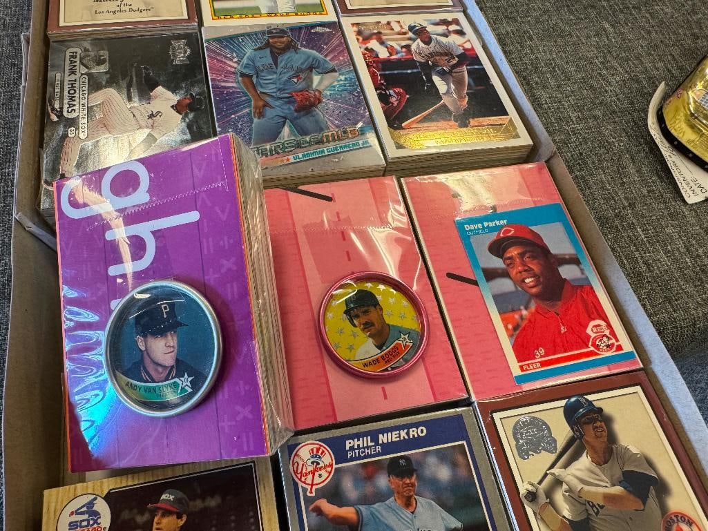 750 BASEBALL MLB SPORTS CARDS IN COLLATED PACKS - 9