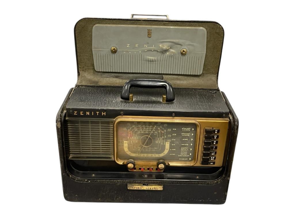 VINTAGE ZENITH TRANS-OCEANIC PORTABLE MULTIBAND TUBE RADIO MODEL H500 WITH OPERATING MANUAL (1 of 13)