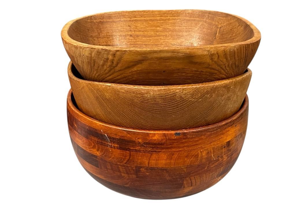 THREE CARVED WOOD SALAD BOWLS ONE BY GAIL CRAFT (1 of 10)