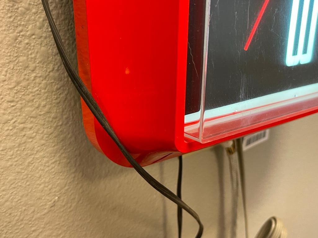 CIRCA 1985 ILLUMINATING COCA-COLA ELECTRIC ADVERTISMENT WALL CLOCK - 5