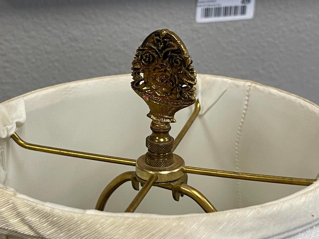 VINTAGE CAPODIMONTE ITALIAN STYLPIERCED CERAMIC TABLE LAMP - 7