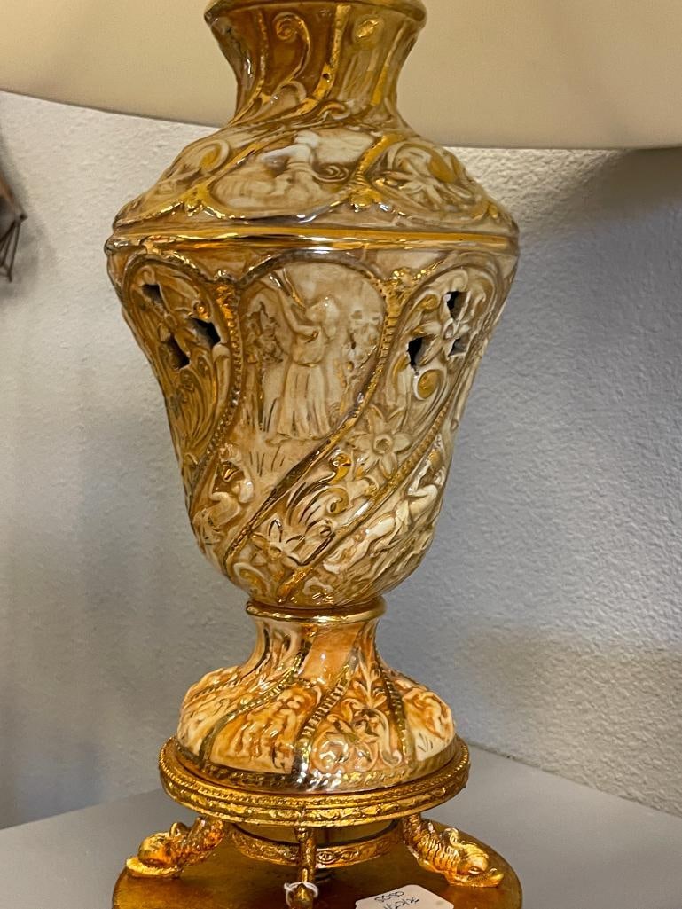 VINTAGE CAPODIMONTE ITALIAN STYLPIERCED CERAMIC TABLE LAMP - 8