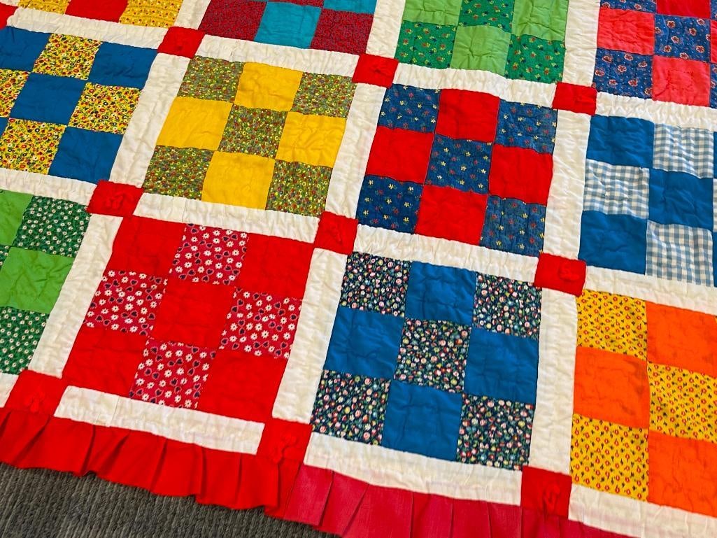 VINTAGE HANDMADE VIBRANT NINE PATCH / 9-PATCH QUILT - 3
