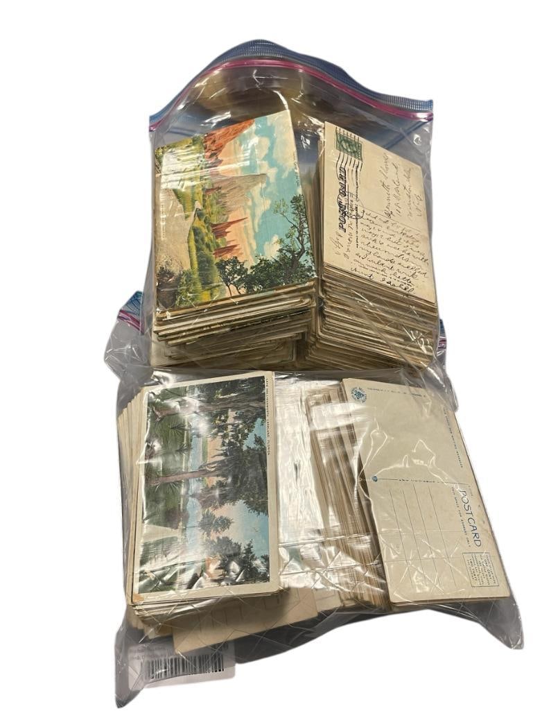 LARGE COLLECTION OF NEARLY 700 VINTAEG POST CARDS AND SOUVENIR FOLDERS (1 of 20)