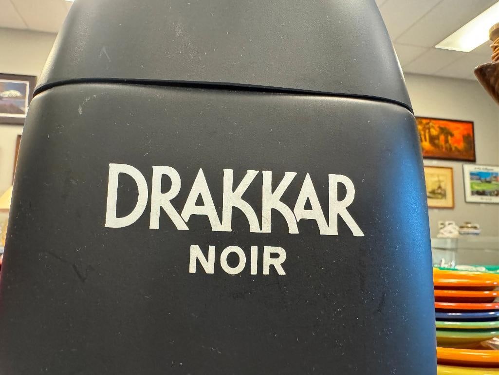 DEPARTMENT STORE PERFUME / PARFUME FACTICE DRAKKAR NOIR LARGE DISPLAY FRAGRANCE BOTTLE - 2