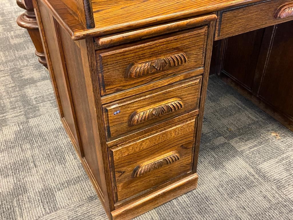 VINTAGE MARK WAYNE DARK STAINED OAK ROLL TOP DESK - 5