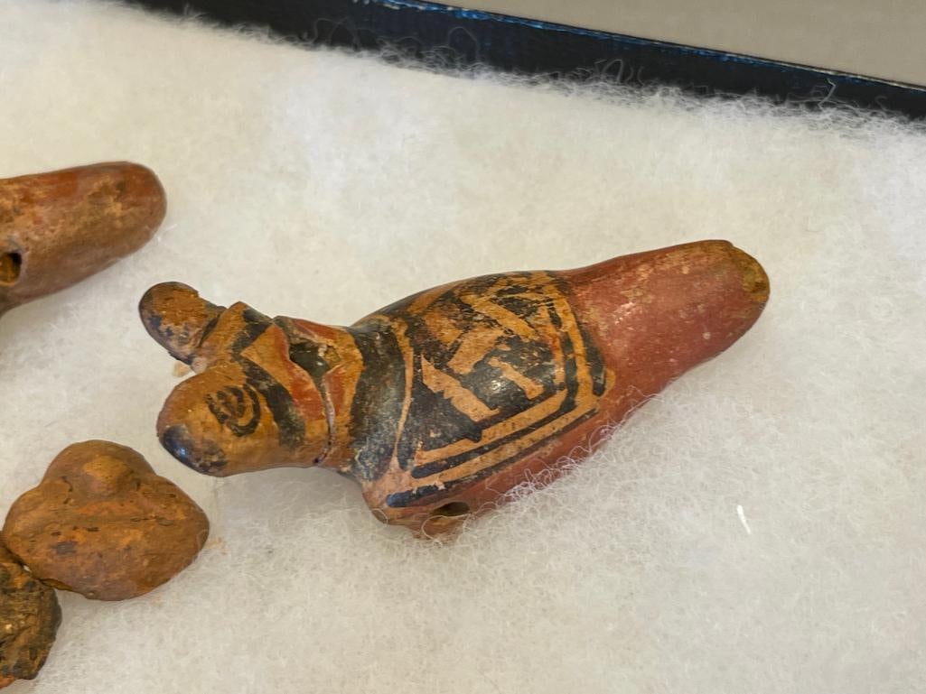 PRE-COLUMBIAN EFFIGY POTTERY WHISLTES AND POTTERY SCHARDS POLYCHROME - 4