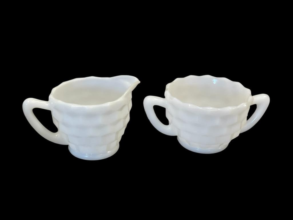 MID-20TH CENTURY VINTAGE MILK GLASS CUBIST CREAMER AND SUGAR: NO CHIPS OR DAMAGE 4 1/2" AND 5"