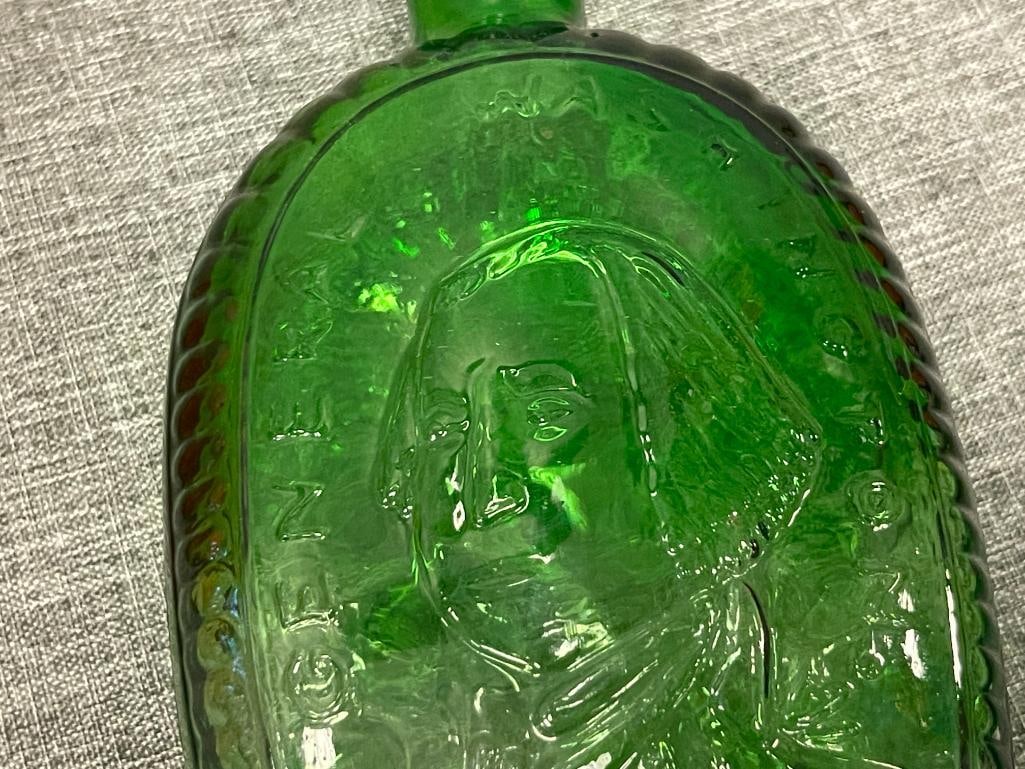 VINTAGE GEORGE WASHINGTON PORTRAIT GREEN GLASS EMBOSSED BOTTLE - 5