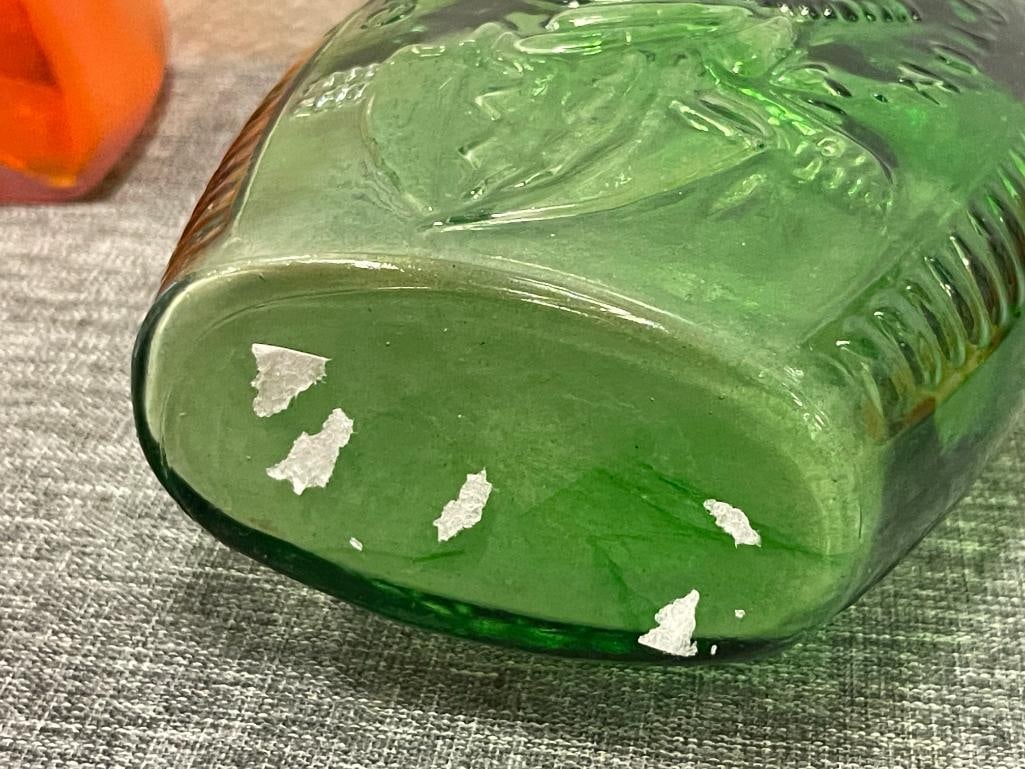 VINTAGE GEORGE WASHINGTON PORTRAIT GREEN GLASS EMBOSSED BOTTLE - 7