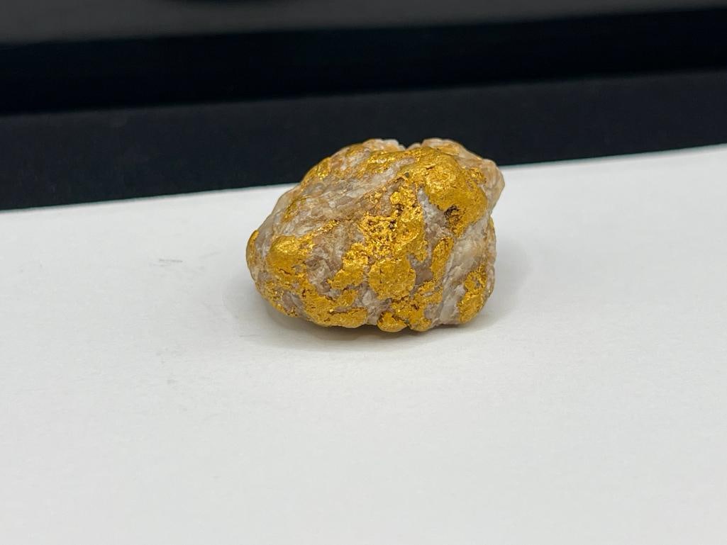 IMPRESSIZE GOLD NUGGET AND QUARTZ SPECIMEN - 3