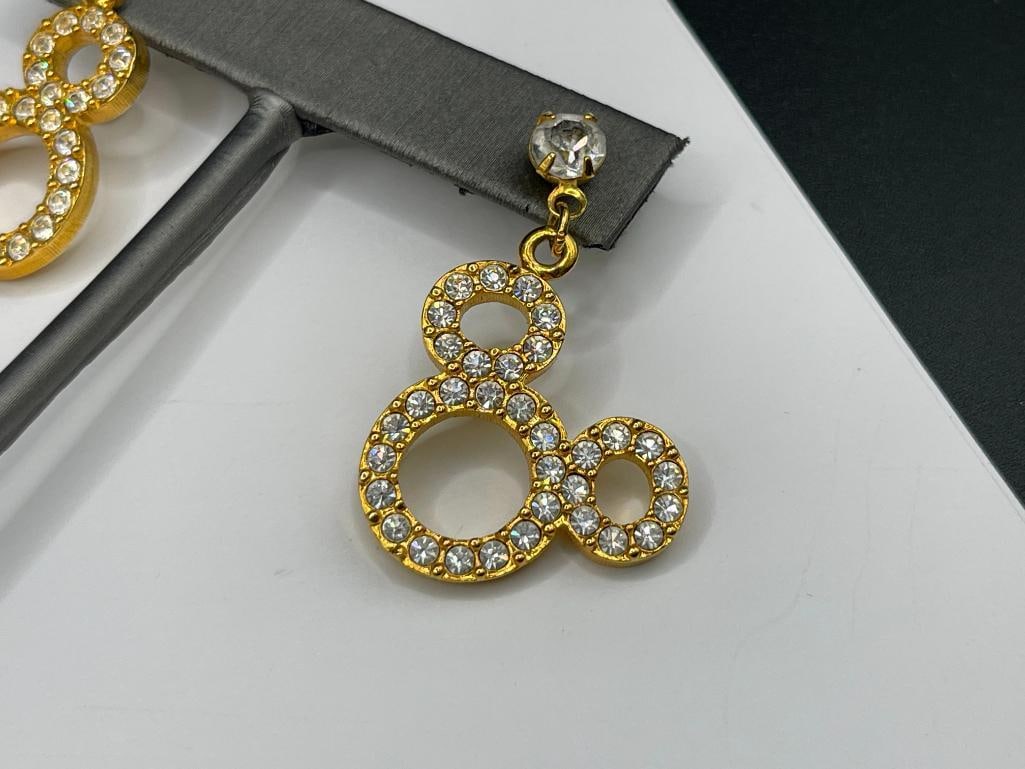 DISNEY MICKEY MOUSE LORUS QUARTZ WRISTWATCH AND GOLD TONE RHINESTONE DISNEY MICKEY MOUSE EARRINGS - 6