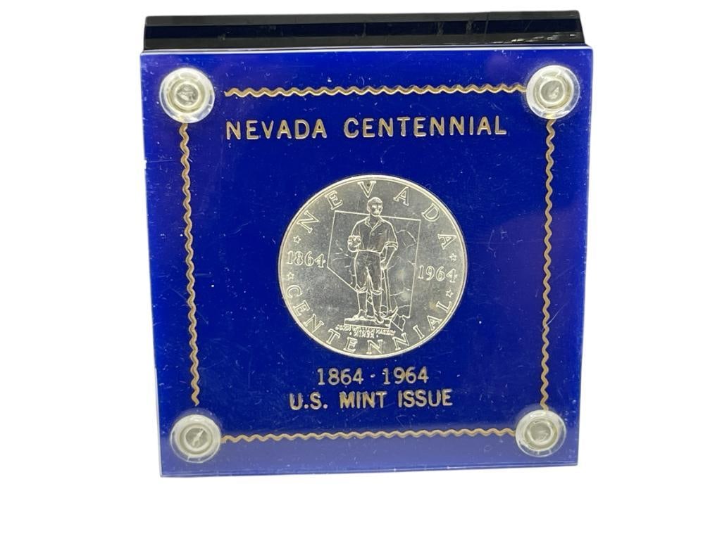 1964 U.S. NEVADA CENTENNIAL 36TH STATE COMMEMORATIVE SILVER COIN IN HARD PLASTIC CASE: 90% SILVER 19.7 GRAMS 