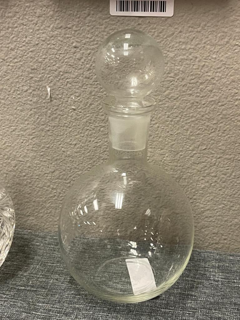 CRYSTAL AND GLASS DECANTERS - 7