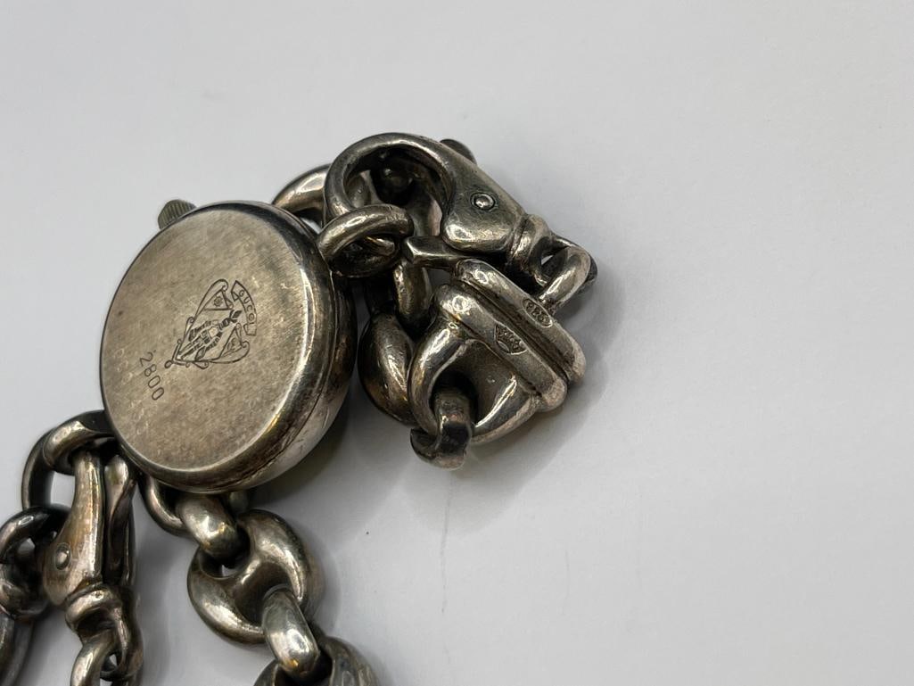 VINTAGE STERLING SILVER GUCCI 2800 QUARTZ WRISTWATCH FEATURING MARINER LINK BRACELET - 6