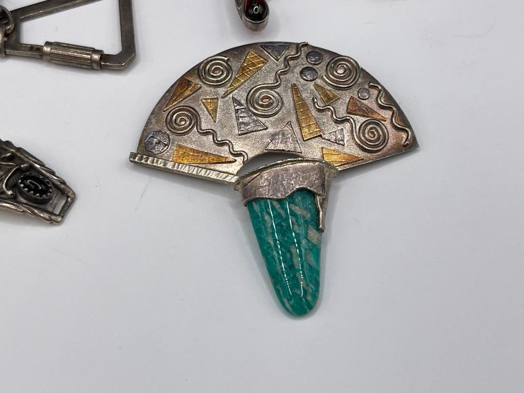 SIX PIECES OF STERLING SILVER JEWELRY INCLUDES BROOCHES AND A THIMBLE - 2