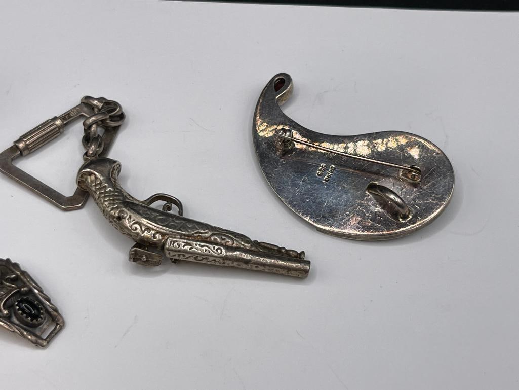 SIX PIECES OF STERLING SILVER JEWELRY INCLUDES BROOCHES AND A THIMBLE - 5