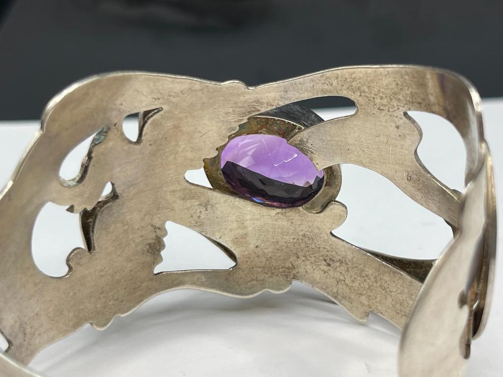 VINTAGE ARTIST SIGNED STERLING SILVER BIRD AND AMETHYST CUFF BRACELET - 5
