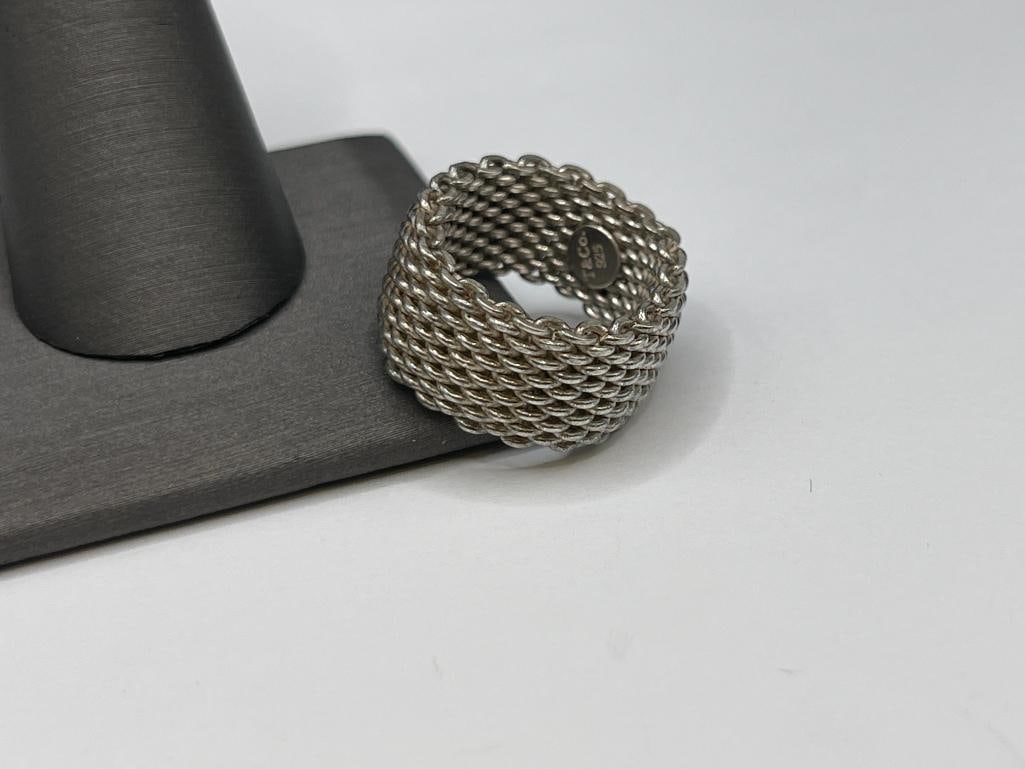 VINTAGE TIFFANY & CO. DESIGNER SIGNED STERLING SILVER MESH RING - 3