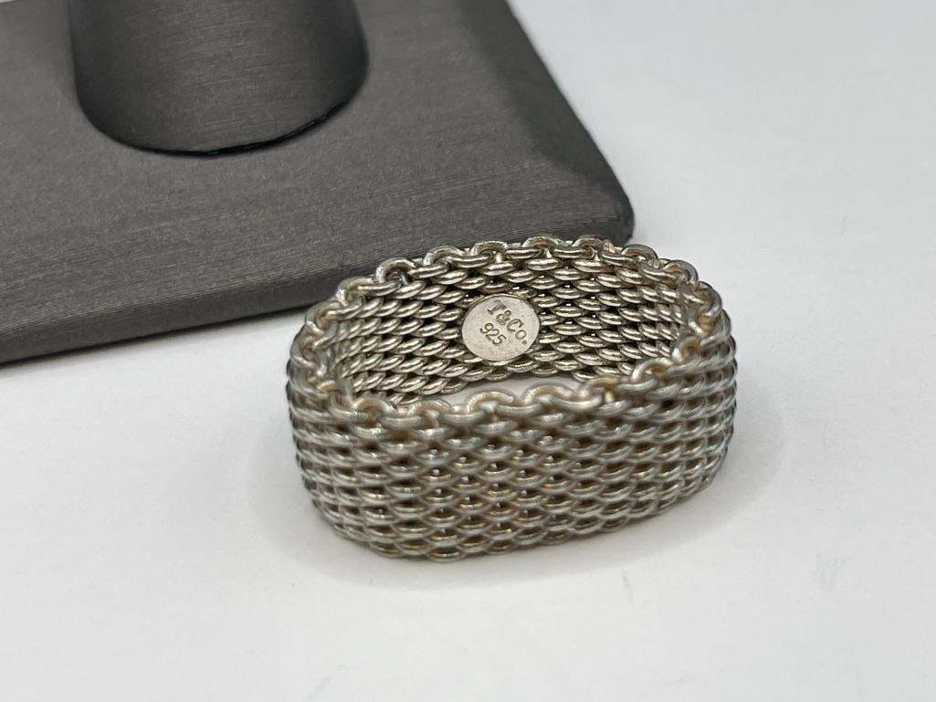 VINTAGE TIFFANY & CO. DESIGNER SIGNED STERLING SILVER MESH RING - 4