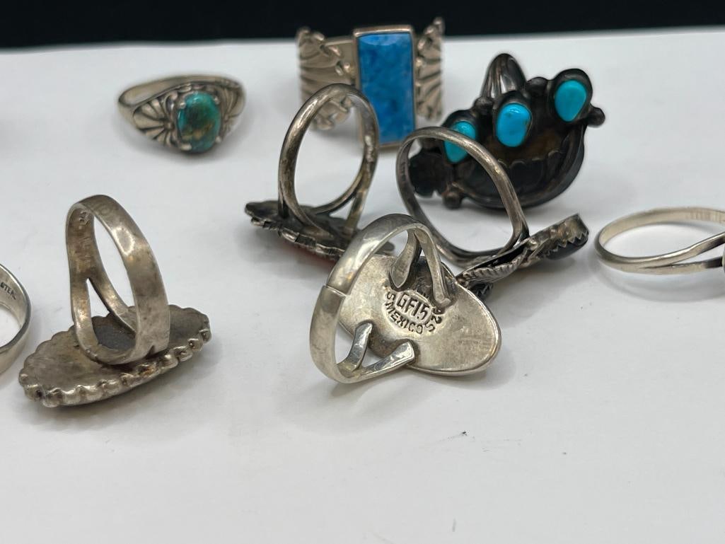 10 VINTAGE STERLING SILVER RINGS INCLUDING NAVAJO TURQUOISE DESIGNS AND MEXICO MADE PIECES - 10