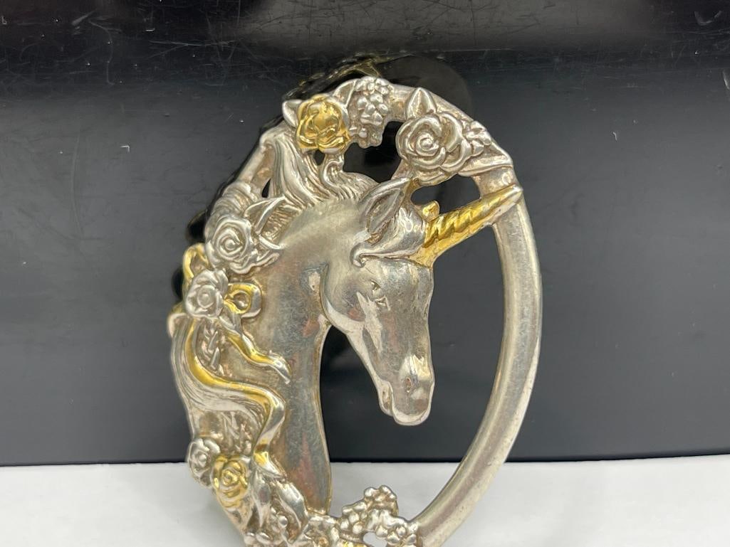 VINTAGE GORHAM SIGNED STERLING SILVER ART NOUVEAU UNICORN PENDANT FEATURING GOLD TONE ACCENTS - 2