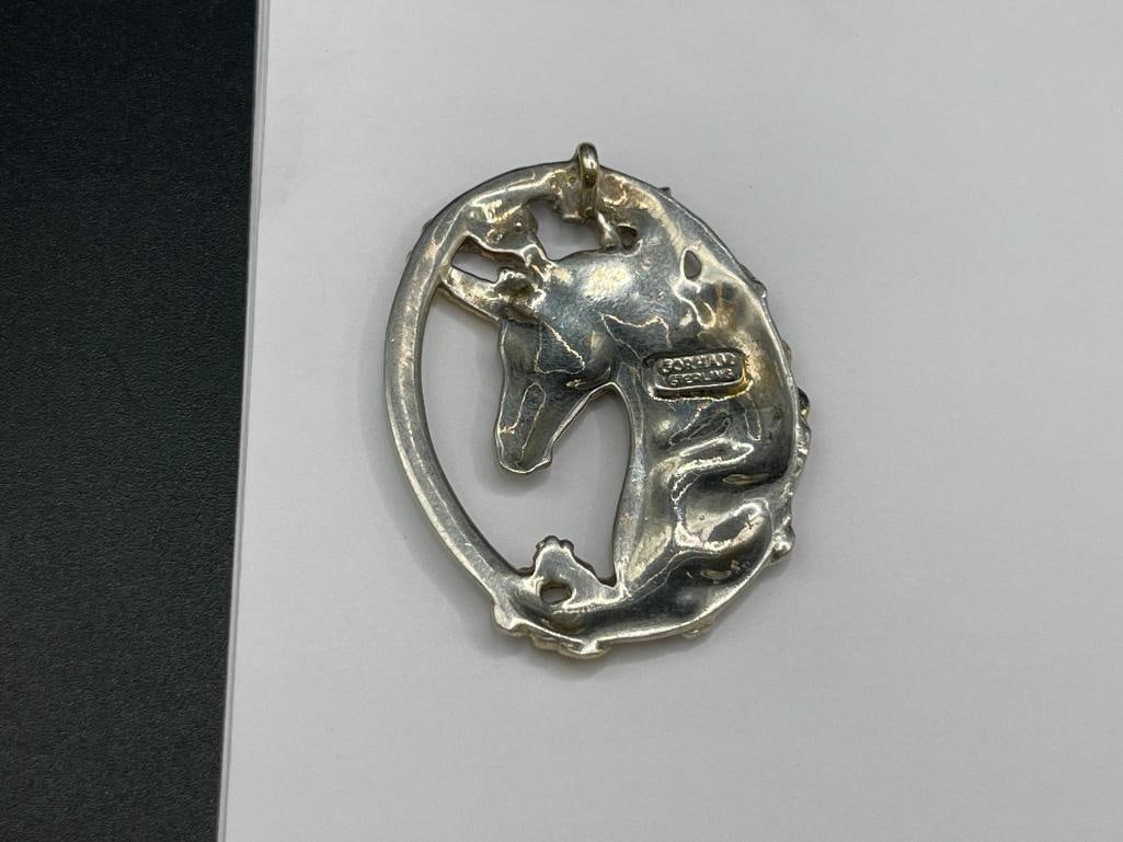 VINTAGE GORHAM SIGNED STERLING SILVER ART NOUVEAU UNICORN PENDANT FEATURING GOLD TONE ACCENTS - 4
