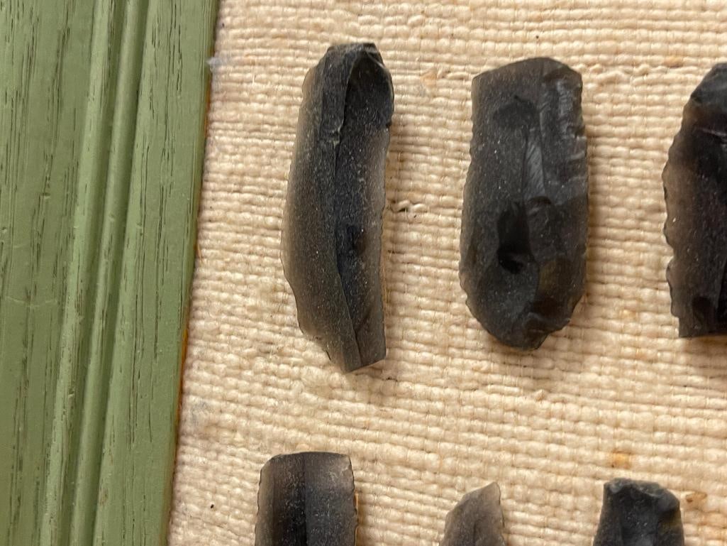 20 KNAPPED OBSIDIAN GUATEMALEN MESO AMERICA PRISMATIC KNIFE BLADES / TOOLS FOUND NEAR KAMINAL JUJU - 3