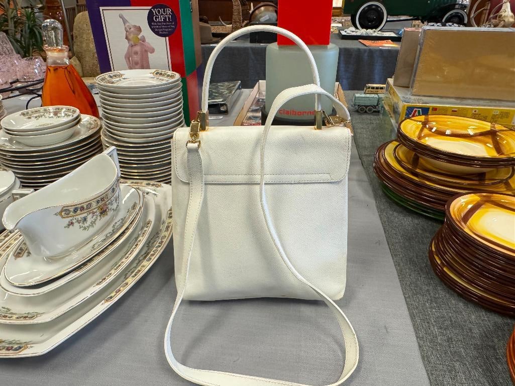 SALVATORE FERRAGAMO 2-WAY HANDBAG NO. AQ-21 0160 WHITE LEATHER BRASS HARDWARE MADE IN ITALY - 6