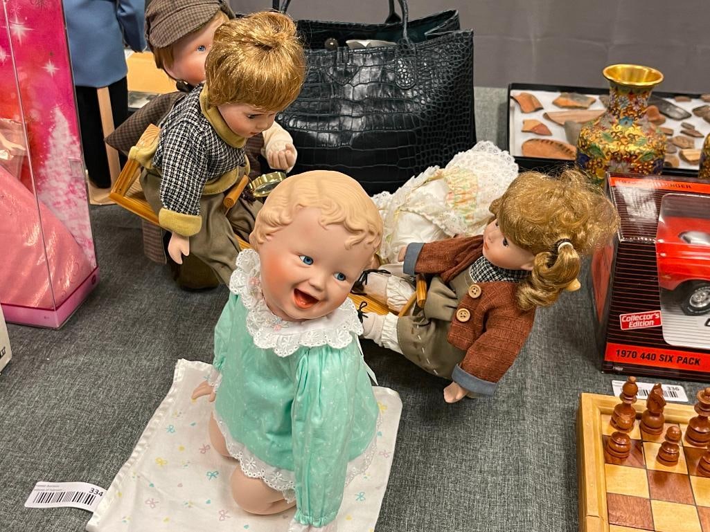 FIVE PORCELAIN DOLLS WITH OUTFITS AND ACCESORIES - 13